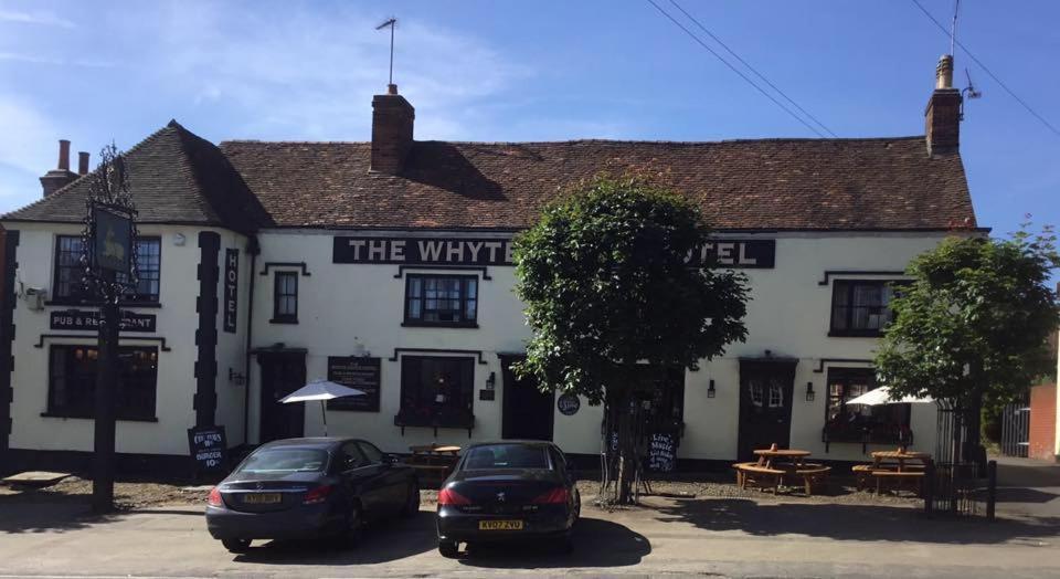 Whyte Harte Hotel Redhill  Exterior photo